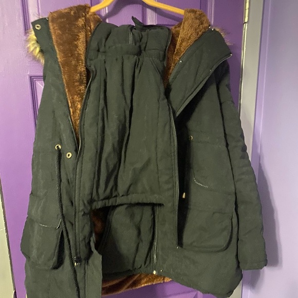 Maacie black size large maternity coat - Picture 5 of 5